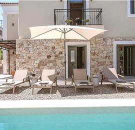 5 bedroom villa with indoor and outdoor pool in Chania town, sleeps 10
